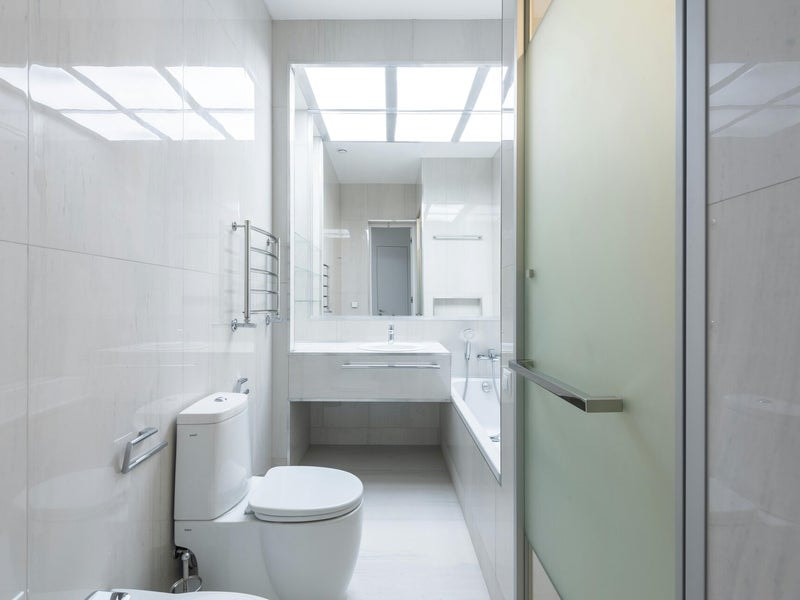 Contemporary bathroom collection